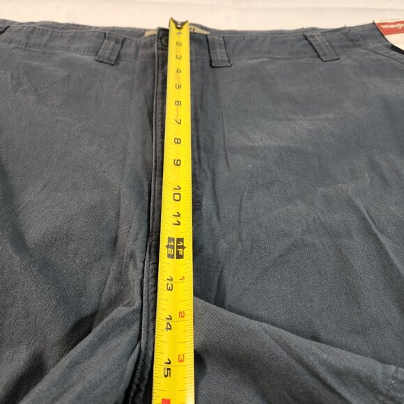 Wrangler Authentics Mens Blue Stretch Cargo Shorts (Actual Sz 51) NWT FREE Ship - Picture 5 of 15